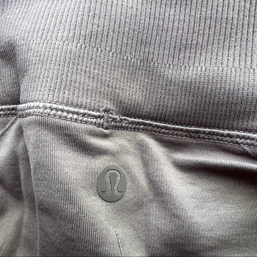 Lululemon Ribbed leggings in Plum - Picture 11 of 16